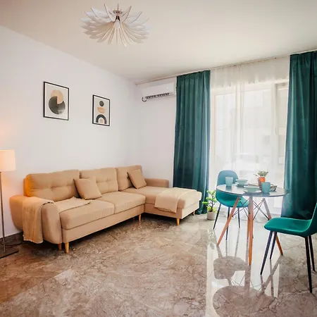 Apartmán Emerald - Private Parking & Self Check-in Temešvár