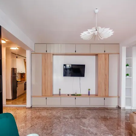 Emerald - Private Parking & Self Check-in Apartmán *